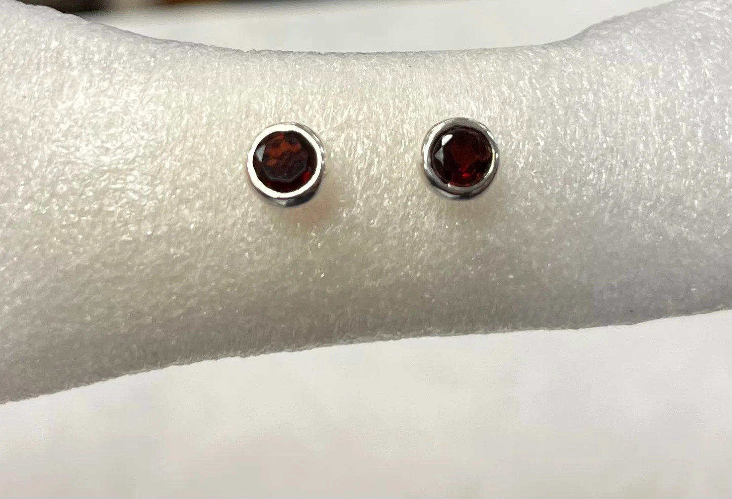 High Quality Faceted Gemstone Studs