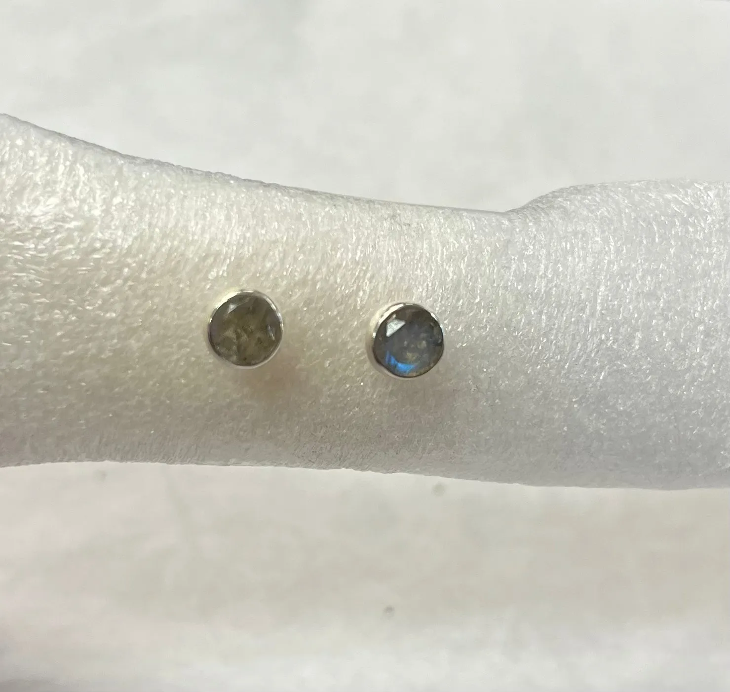 High Quality Faceted Gemstone Studs