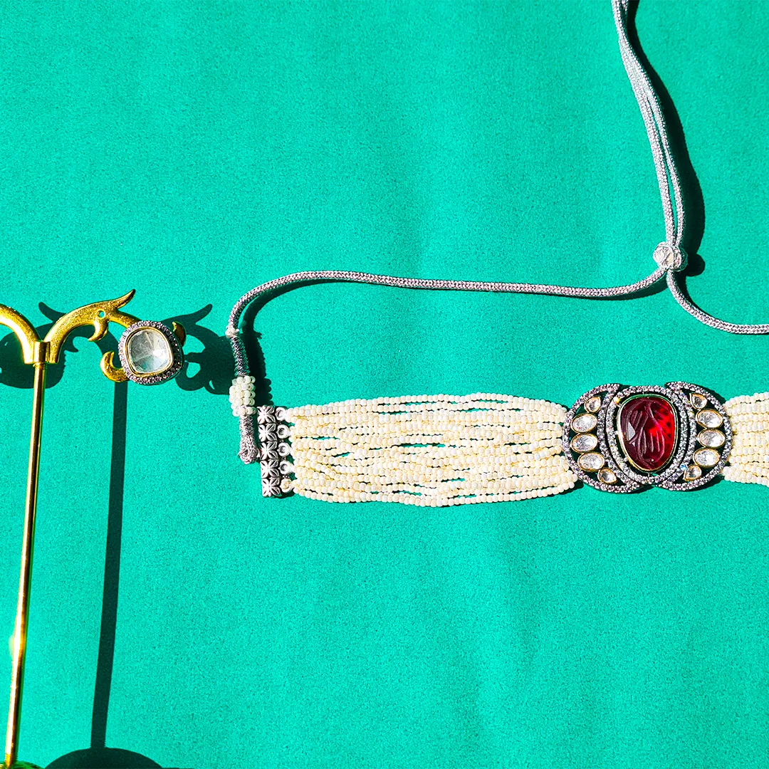 Majestic Scarlet Pearl Choker