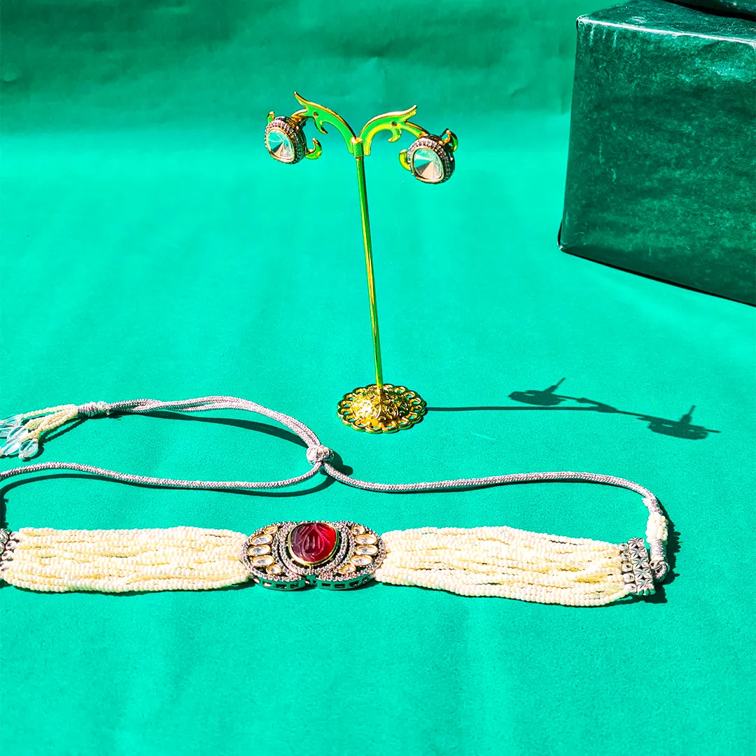 Majestic Scarlet Pearl Choker