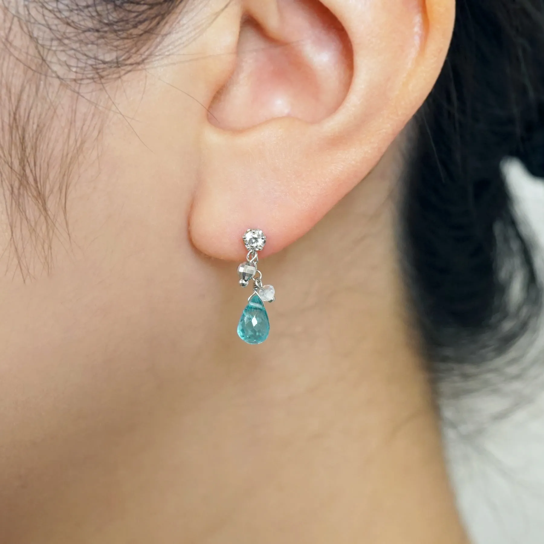 [Palette] 10K Apatite Drop Charms (White Gold)
