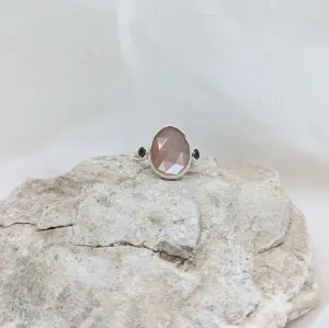 Peach moonstone & smoky quartz ring